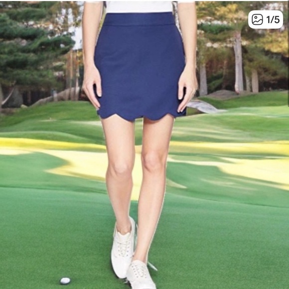 Vineyard Vines Blue Scalloped Golf/Mini Skirt - Picture 1 of 6